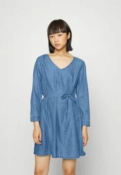 ONLY Petite ONLBEA V NECK TUNIC - Day Dress - Medium Blue Denim