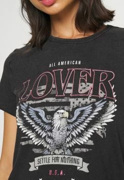 ONLY Petite ONLLUCY - Print T-shirt - Black -ONLY Petite store abdd865fe34144b1a200296a409b67a8