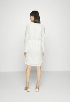 ONLY Petite ONLSTEFFIE DRESS - Jumper Dress - Cloud Dancer -ONLY Petite store ad8079bcb8a7464795e32c0f0174f755