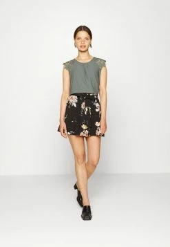 ONLY Petite ONLNOVA LUX JASMIN SKIRT - Mini Skirt - Black -ONLY Petite store ae02c5dd1bd74c6a972697983d6a1998