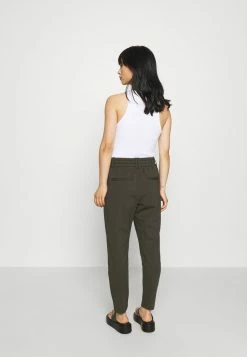 ONLY Petite ONLPOPTRASH EASY - Trousers - Peat -ONLY Petite store af23b3447c8f4a379e66455ee80dd0e6