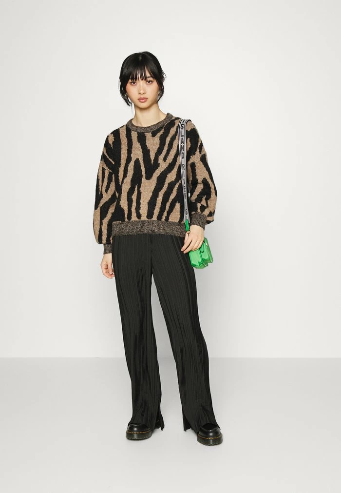 ONLY Petite ONLTRINA - Jumper - Toasted Coconut/black 4 ONLY Petite ONLTRINA - Jumper - Toasted Coconut/black - Image 2