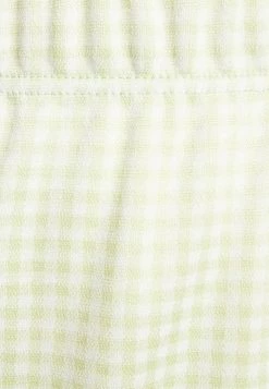 ONLY Petite ONLSIGGA SLIT SKIRT - Mini Skirt - Cloud Dancer Tarragon -ONLY Petite store b0e2df9b814c49a2bcd5d061af424be5