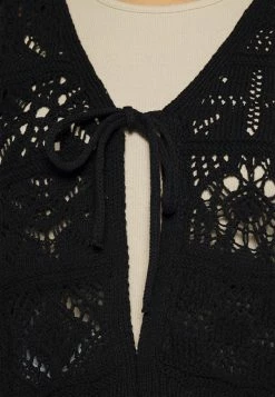 ONLY Petite ONLBEACH LIFE O NECK - Cardigan - Black -ONLY Petite store b547a7b25bbe405cb659f96ed065e067