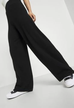 ONLY Petite ONLCOZY WIDE PANTS - Trousers - Black -ONLY Petite store b57ef6b0e3a14fb0908b94c13d9a1113