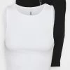 ONLY Petite ONLKENYA CROPPED 2 PACK - Top - Black/white -ONLY Petite store b669d92d46994ee48c20d6f564060bc7