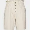 ONLY Petite ONLCUBA LIFE - Denim Shorts - Ecru 2 ONLY Petite ONLCUBA LIFE - Denim Shorts - Ecru -ONLY Petite store b67f378a94ef4d848ae0c74091fb43eb