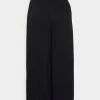 ONLY Petite CALY TROUSER - Trousers - Black -ONLY Petite store b75e5f92c82e4c1e8214373f973c1c23