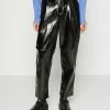 ONLY Petite ONLBAILEY GLAZED CARROT PANTS - Trousers - Black -ONLY Petite store b78e7c5afd3242e3b2bf5fde070f4d91