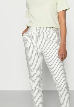 ONLY Petite ONLPOPTRASH EASY RUSH - Trousers - Cloud Dancer/black -ONLY Petite store b88c518be0a04e33907de44ce3856691