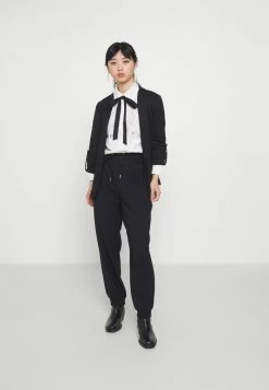 ONLY Petite ONLMILEY PANTS - Tracksuit Bottoms - Black -ONLY Petite store b9aedd8b572e42c2ac57a822df3c09bd