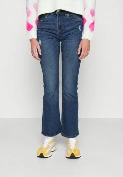 ONLY Petite ONLHUSH MID WAIST FLARED - Flared Jeans - Medium Blue Denim