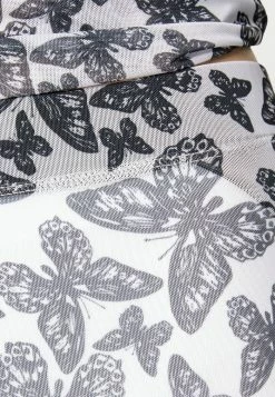 ONLY Petite ONLISA - Leggings - Trousers - Cloud Dancer -ONLY Petite store bbab36578c64401bbdde70d0473e4fb0