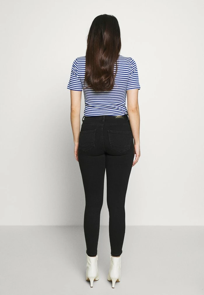 ONLY Petite NLPOWER MID PUSH UP - Jeans Skinny Fit - Black 5 ONLY Petite NLPOWER MID PUSH UP - Jeans Skinny Fit - Black - Image 3