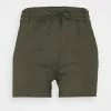 ONLY Petite ONLPOPTRASH EASY PETIT - Shorts - Kalamata -ONLY Petite store bbe54629e49e46ed9567d3fa958185c3