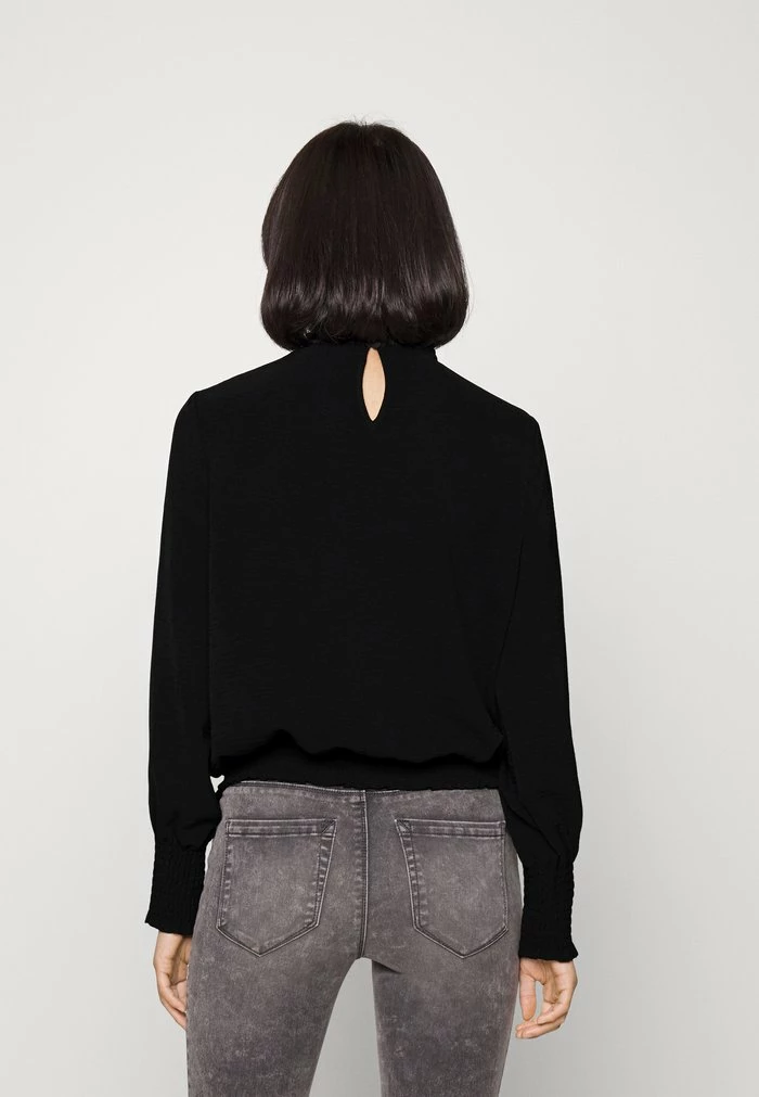ONLY Petite ONLMETTE INGA HIGH NECKSMOCK - Blouse - Black 5 ONLY Petite ONLMETTE INGA HIGH NECKSMOCK - Blouse - Black - Image 3