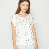ONLY Petite ONLFEATHER - Print T-shirt - White 1 ONLY Petite ONLFEATHER - Print T-shirt - White -ONLY Petite store c128f4d8293b4b3abbe790098e2b445f