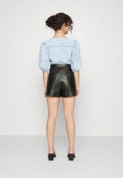 ONLY Petite ONLSANDY PETIT - Shorts - Black -ONLY Petite store c1b6fbe30f854aff912adc75c3f2656f