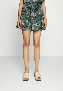 ONLY Petite ONLNOVA LUX JASMIN SKIRT - Mini Skirt - Balsam Green/white