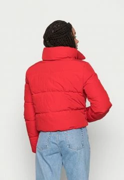 ONLY Petite ONLDOLLY SHORT PUFFER JACKET - Winter Jacket - Mars Red -ONLY Petite store c3af0f12f9a94480941bc8fc96ca16e3