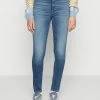 ONLY Petite ONLROYAL SKINNY - Jeans Skinny Fit - Medium Blue Denim -ONLY Petite store c3c2b2992492427abc52939dd0d00e70