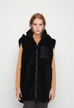 ONLY Petite ONLSASCHA TEDDY - Waistcoat - Black