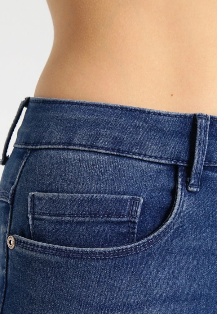 ONLY Petite ONLROYAL - Jeans Skinny Fit - Medium Blue Denim 4 ONLY Petite ONLROYAL - Jeans Skinny Fit - Medium Blue Denim - Image 2