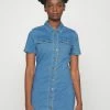 ONLY Petite ONLROYAL DOWN DRESS - Day Dress - Medium Blue Denim -ONLY Petite store c7041b4fb5754d69ad212331ef397886