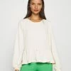 ONLY Petite ONLAMY FLOUNCE - Sweatshirt - Birch -ONLY Petite store c9489d12359a41d1ba0065bc9f94c7b5