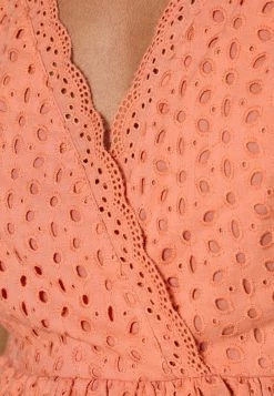 ONLY Petite ONLMEGA STRAP TOP - Blouse - Desert Sand 13 ONLY Petite ONLMEGA STRAP TOP - Blouse - Desert Sand -ONLY Petite store c99efac43cc94ba097a5ade94b48cdcf