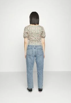 ONLY Petite ONLJAGGER MOM LUX RAW - Relaxed Fit Jeans - Light Blue Denim -ONLY Petite store ca96b62cd5d749ef835f1cbb7da4fc9a