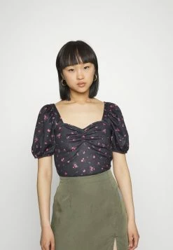 ONLY Petite ONLTHEA FEVER PUFF - Print T-shirt - Black
