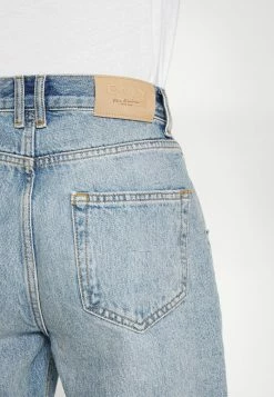 ONLY Petite ONLINC ROBYN LIFE - Straight Leg Jeans - Light Blue Denim -ONLY Petite store cbc8abc384c745219edbb594e8ce8a75