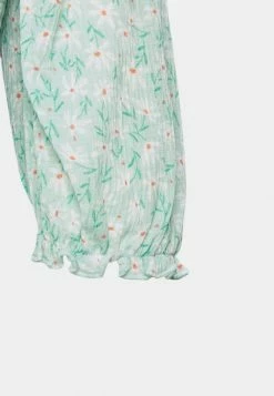 ONLY Petite ONLPELLA SMOCK - Print T-shirt - Mint -ONLY Petite store cd7139a3919645a3b5cdabd74e595536