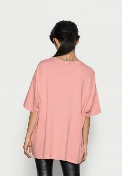 ONLY Petite ONLINC SISI OVERSIZED TEE - Basic T-shirt - Rosette -ONLY Petite store ce6dee8bd9b542db87912d70b88d8438