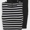 ONLY Petite ONLLIVE LOVE CROP STRIPE 2 PACK - Top - Black/white -ONLY Petite store d26587393b7043a593bcbabd243c93c3