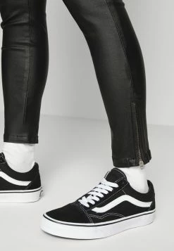 ONLY Petite ONLANNE - Jeans Skinny Fit - Black -ONLY Petite store d34de7eeba624234bff94a0cea7cbd77