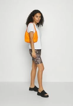 ONLY Petite ONLTHEA FEVER LIFECITY - Shorts - Black -ONLY Petite store d95add458d7e4a67b0e97fcefe01e4ad