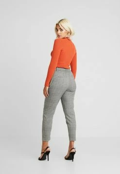 ONLY Petite ONLPOPTRASH EASY SAVIL CHECK PANT - Trousers - Black/merlot -ONLY Petite store dc138116690a4348947834514d3a2175