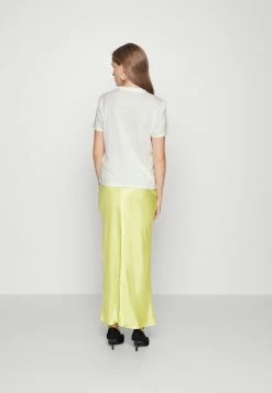 ONLY Petite ONLTRILLE TOP - Basic T-shirt - Cloud Dancer 9 ONLY Petite ONLTRILLE TOP - Basic T-shirt - Cloud Dancer -ONLY Petite store df2aa215599c4e448c3175ae17edf40c