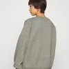 ONLY Petite ONLWANTED - Sweatshirt - Medium Grey/melange/black -ONLY Petite store e2b31753c7b342acbc956e36759da19e