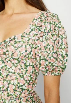 ONLY Petite ONLTHEA FEVER PUFF DRESS - Jersey Dress - Greener Pastures -ONLY Petite store e4690bc2bb13453884116d66952e8262