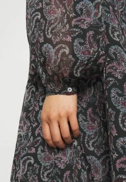 ONLY Petite ONLASTA V NECK DRESS - Day Dress - Black -ONLY Petite store e5925da28847415c926843726aa4a096