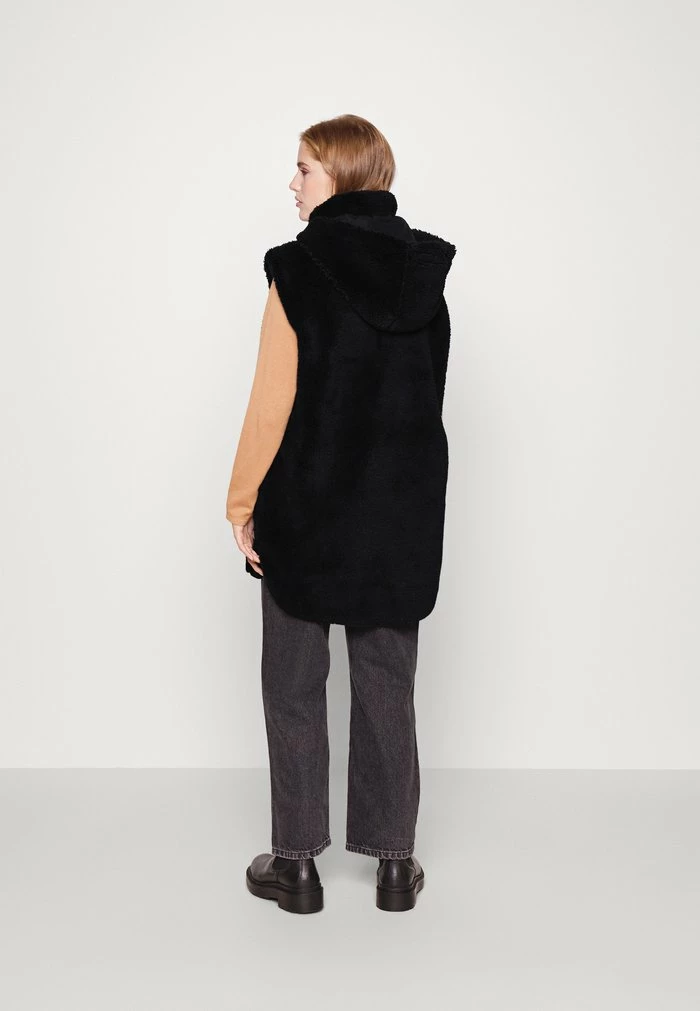 ONLY Petite ONLSASCHA TEDDY - Waistcoat - Black 5 ONLY Petite ONLSASCHA TEDDY - Waistcoat - Black - Image 3