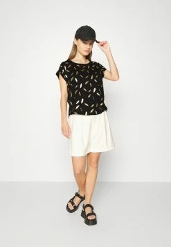 ONLY Petite ONLFEATHER - Print T-shirt - Black -ONLY Petite store e654ed4e33fd4872a21b2d2996644e66