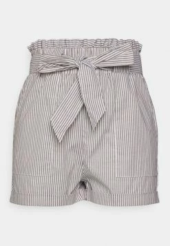ONLY Petite SMILLA STRIPE BELT - Shorts - Kalamata/white