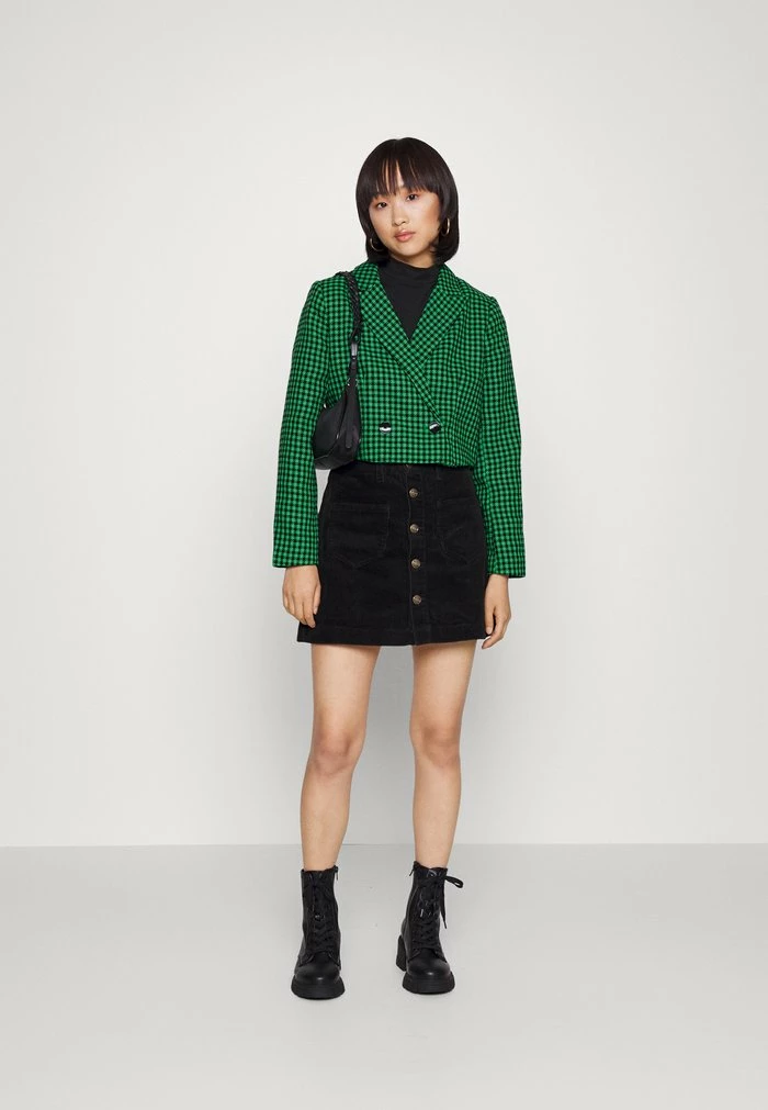 ONLY Petite ONLNADINA SHORT - Blazer - Green Bee 4 ONLY Petite ONLNADINA SHORT - Blazer - Green Bee - Image 2