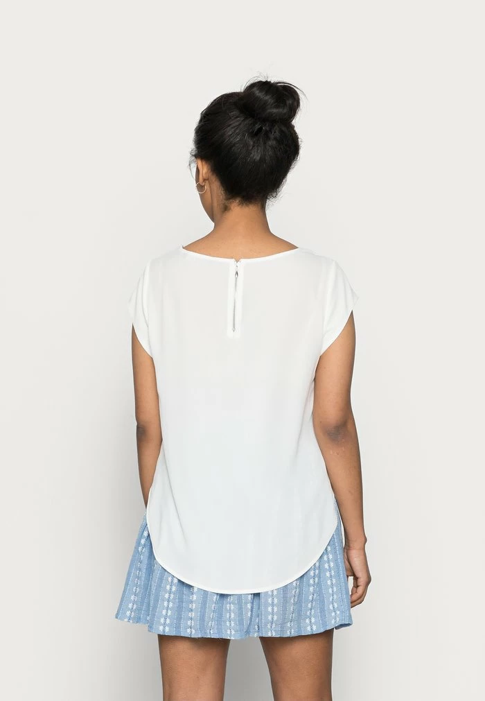 ONLY Petite ONLVIC SOLID - Basic T-shirt - Cloud Dancer 5 ONLY Petite ONLVIC SOLID - Basic T-shirt - Cloud Dancer - Image 3