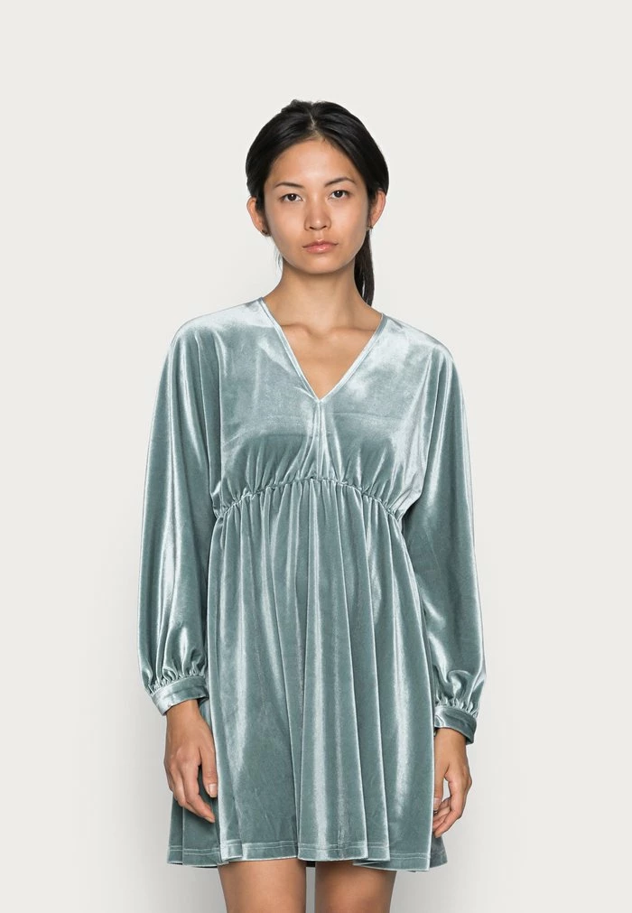 ONLY Petite ONLESME LIFE VELOUR DRESS - Cocktail Dress / Party Dress - Stormy Sea 3 ONLY Petite ONLESME LIFE VELOUR DRESS - Cocktail Dress / Party Dress - Stormy Sea