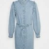 ONLY Petite ONLHARLOW LIFE DRESS - Denim Dress - Light Blue Denim 1 ONLY Petite ONLHARLOW LIFE DRESS - Denim Dress - Light Blue Denim -ONLY Petite store f3eb35c1183c4164b76020522e172ee9